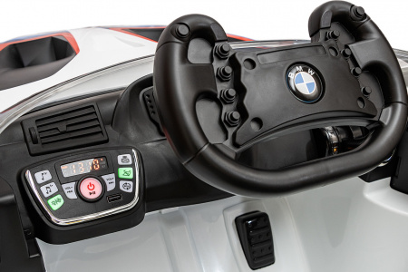 Детский электромобиль  BMW М6 GT 3 Белый