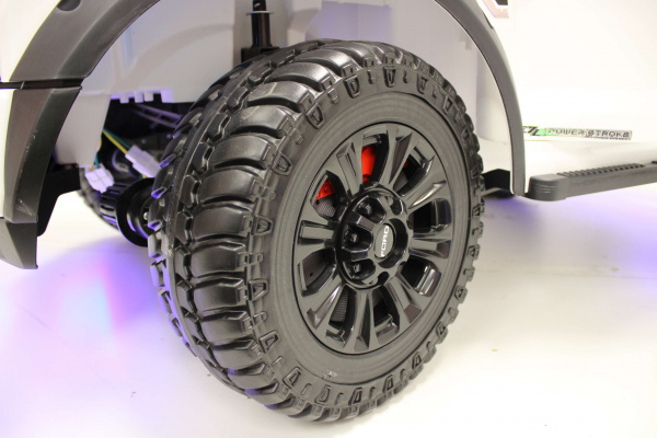 Электромобиль Ford Super Duty (A888MP) Белый