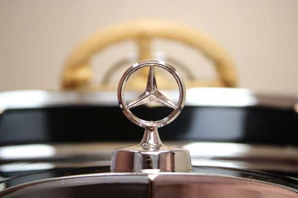 Детский электромобиль Mercedes-Benz Typ 540K (M111MM) черный глянец